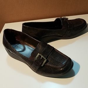 Karen Scott Loafers